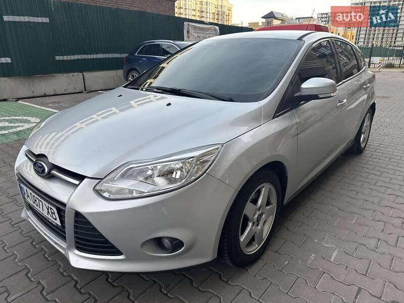 Ford Focus (2012)