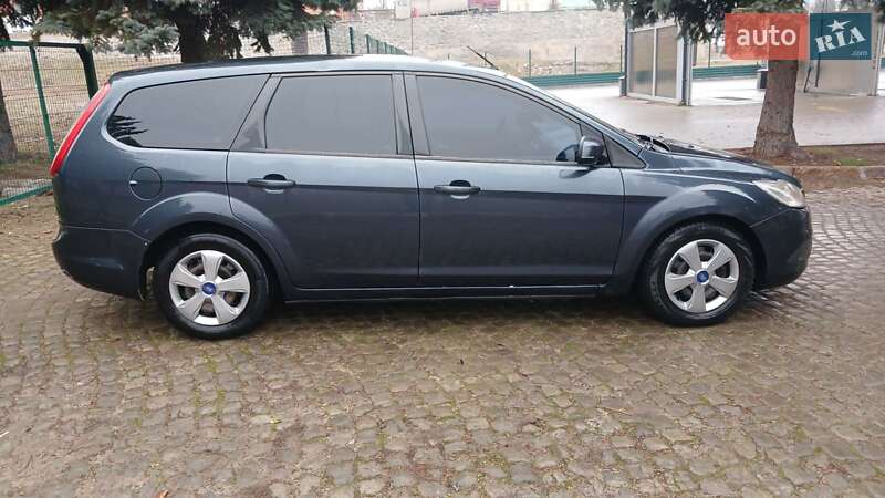 Ford Focus (2008)
