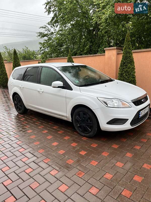 Ford Focus (2009)