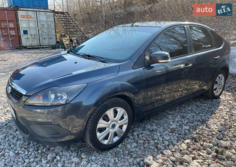 Ford Focus (2010)