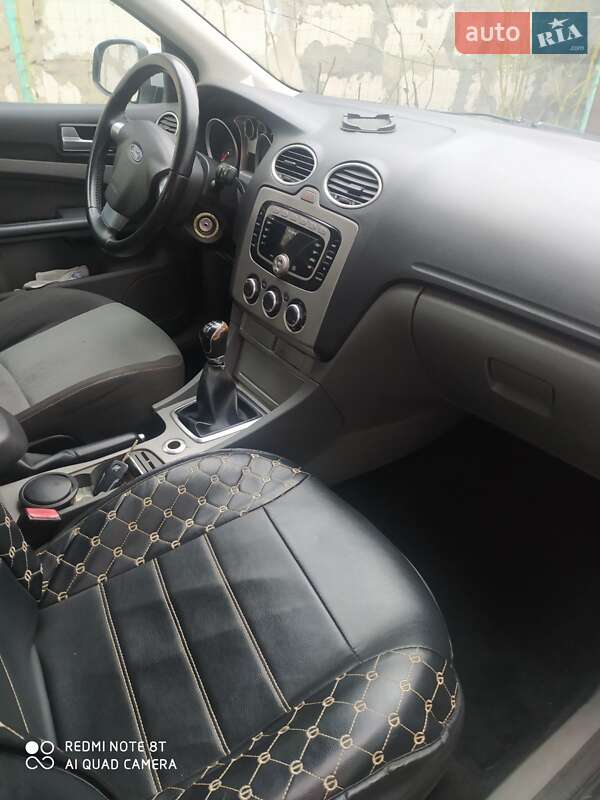 Ford Focus (2008)