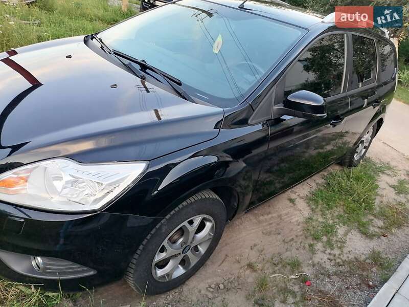 Ford Focus (2010)