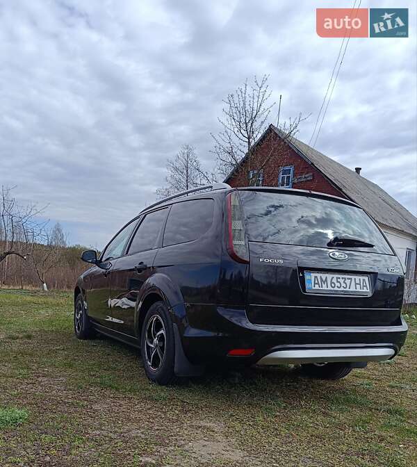 Ford Focus (2009)