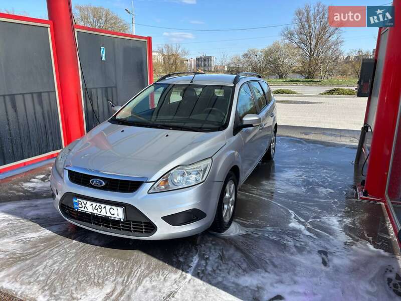 Ford Focus (2010)