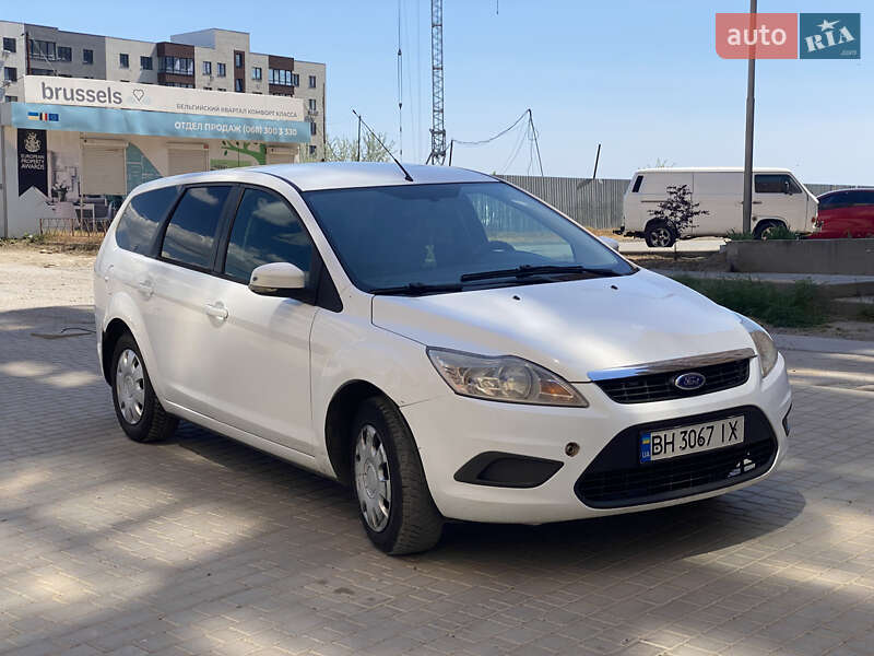 Ford Focus (2010)