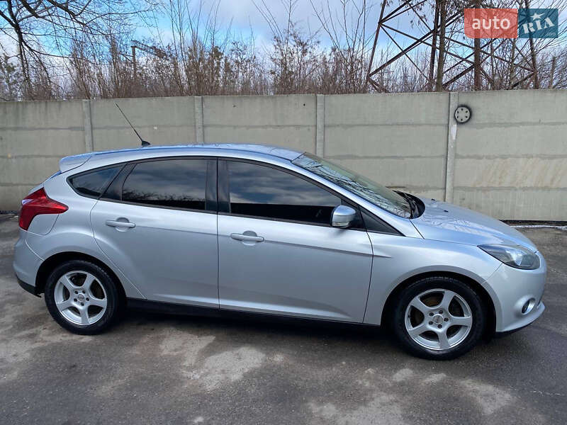 Ford Focus (2012)
