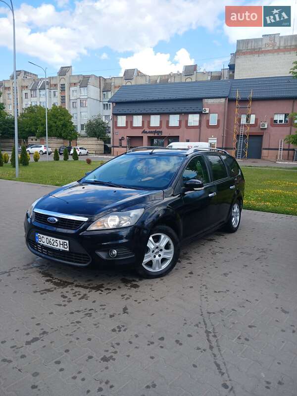 Ford Focus (2010)