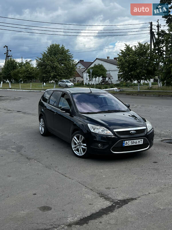 Ford Focus (2010)