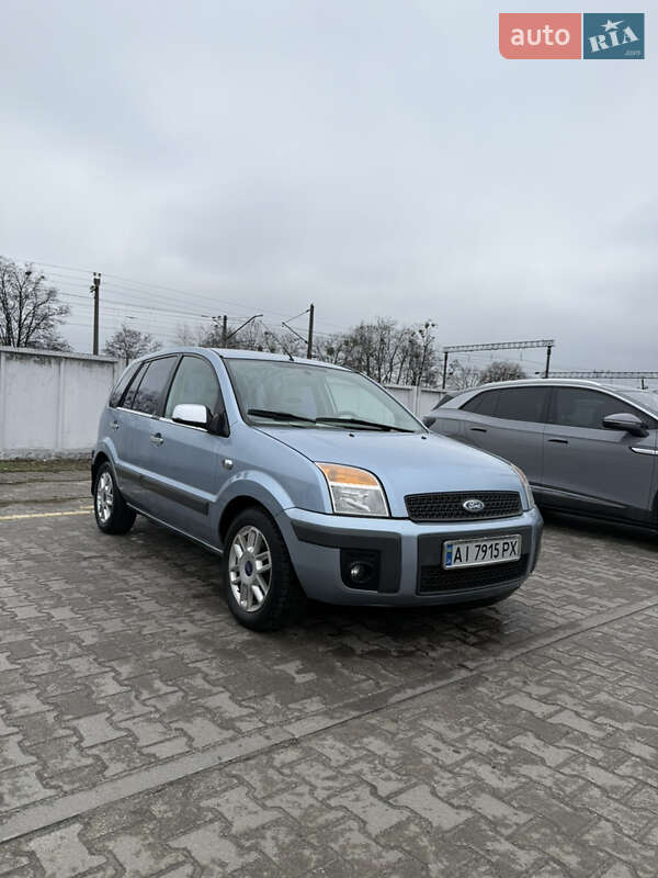 Ford Fusion (2007)