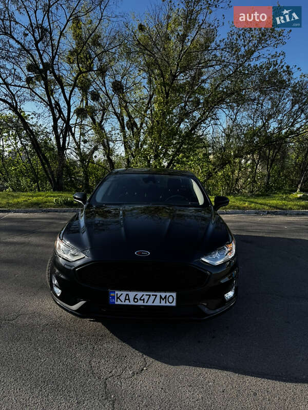 Ford Fusion (2019)