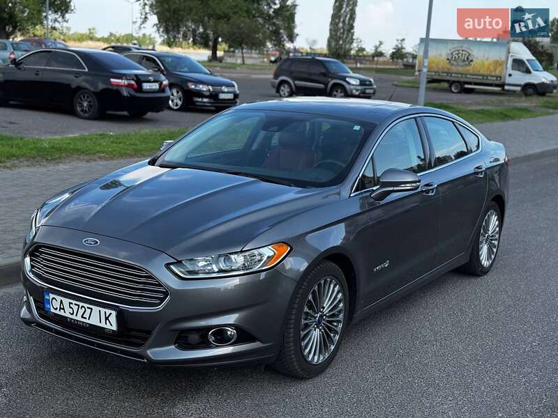 Ford Fusion (2014)