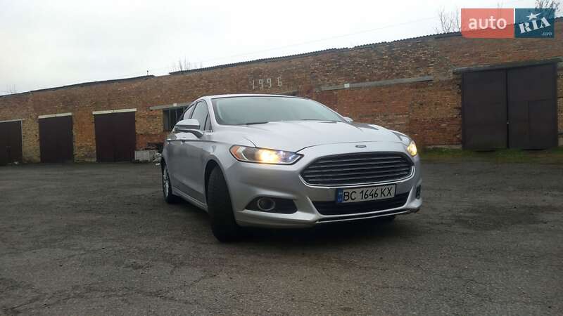 Ford Fusion (2014)