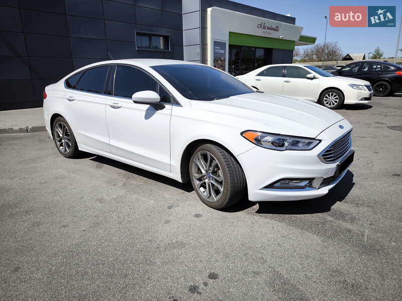 Ford Fusion (2017)