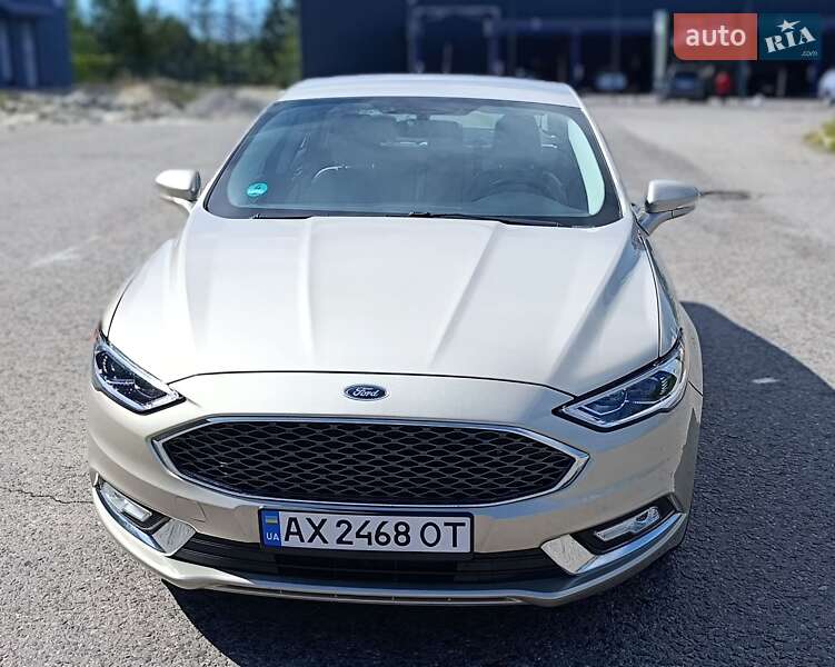 Ford Fusion (2018)