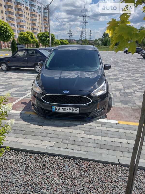 Ford Grand c-max (2017)