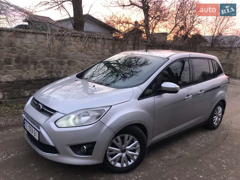 Ford Grand c-max (2011)