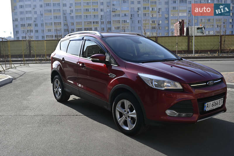 Ford Kuga (2015)