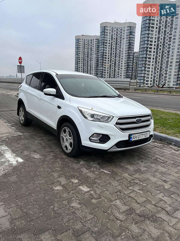 Ford Kuga (2018)
