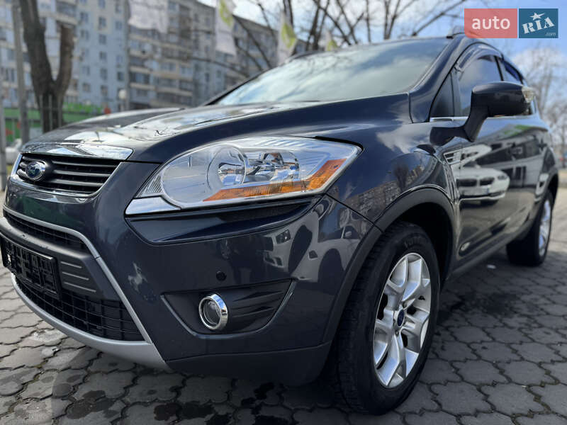Ford Kuga (2011)