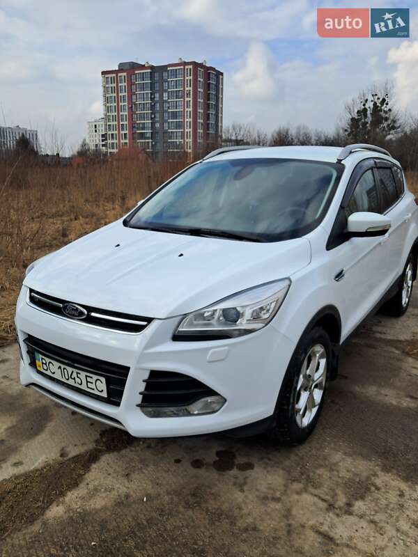 Ford Kuga (2013)