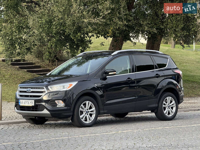 Ford Kuga (2016)