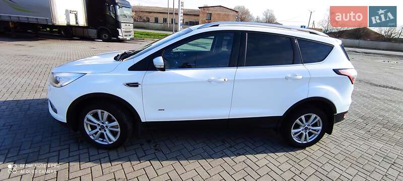 Ford Kuga (2017)