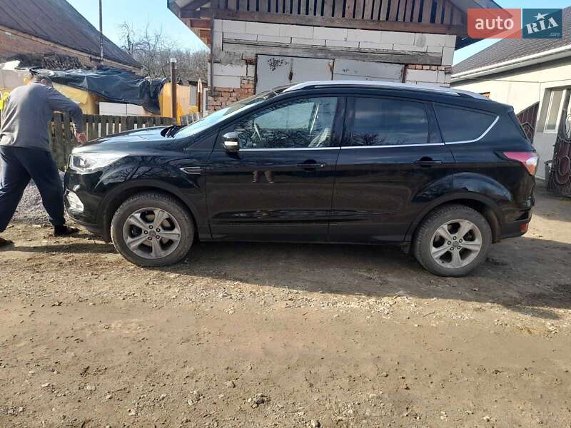 Ford Kuga (2018)
