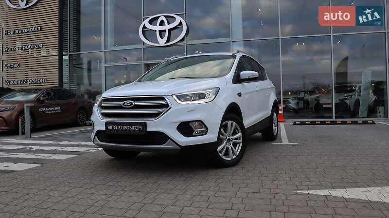 Ford Kuga (2017)