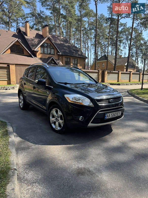 Ford Kuga (2011)
