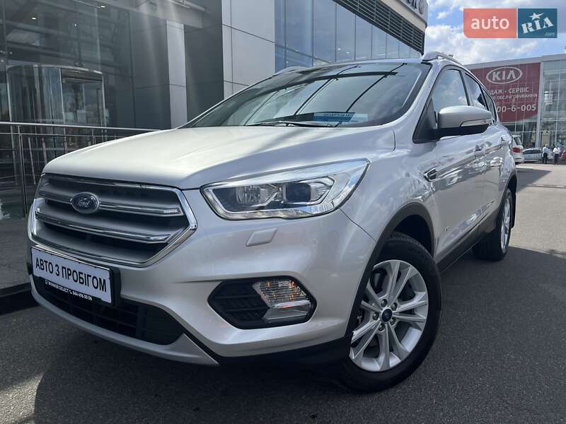 Ford Kuga (2017)