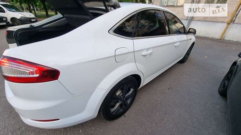 Ford Mondeo (2013)