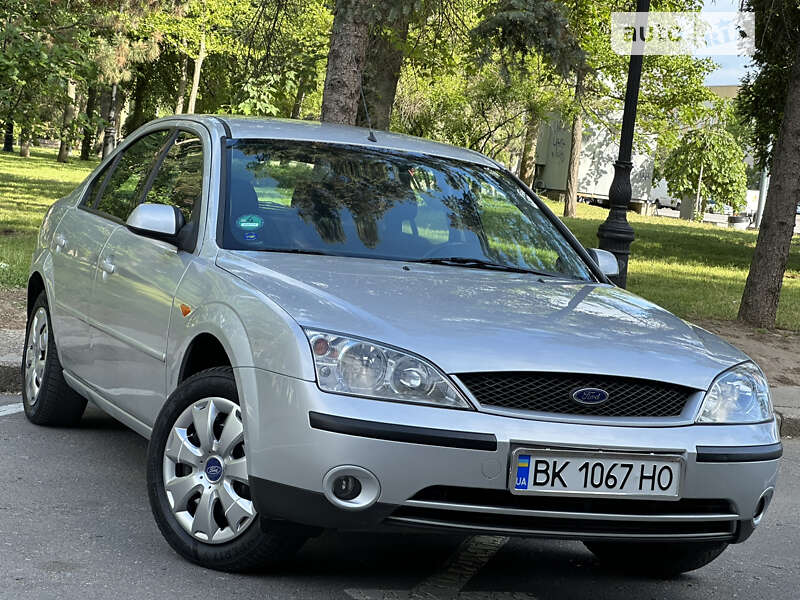 Ford Mondeo (2000)
