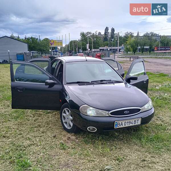 Ford Mondeo (2000)