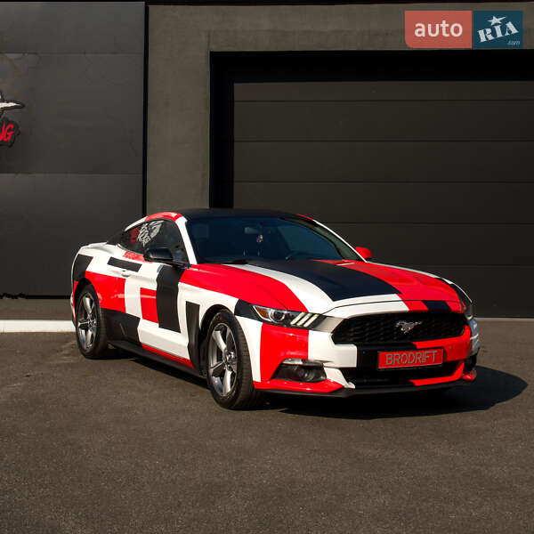 Ford Mustang (2015)