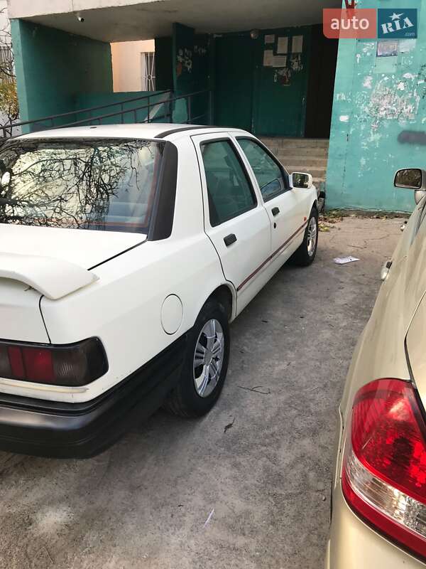 Ford Sierra (1990)