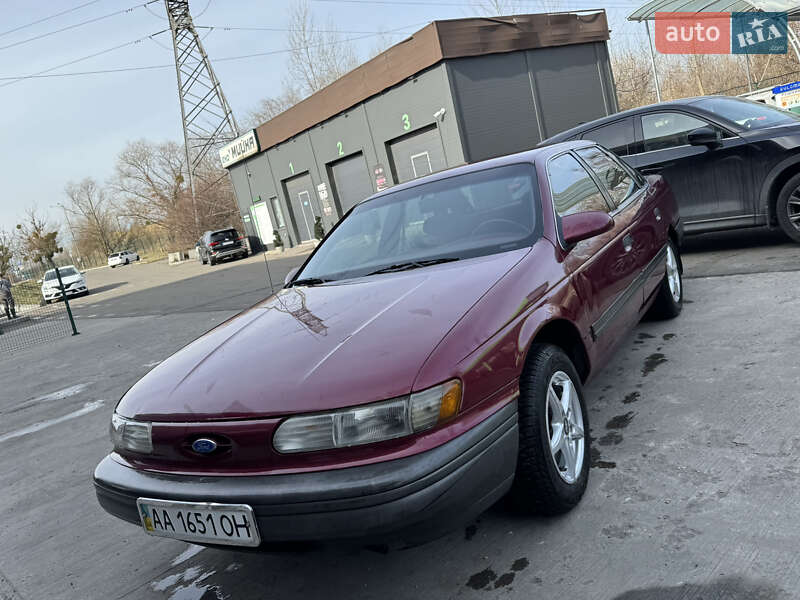 Ford Taurus (1992)