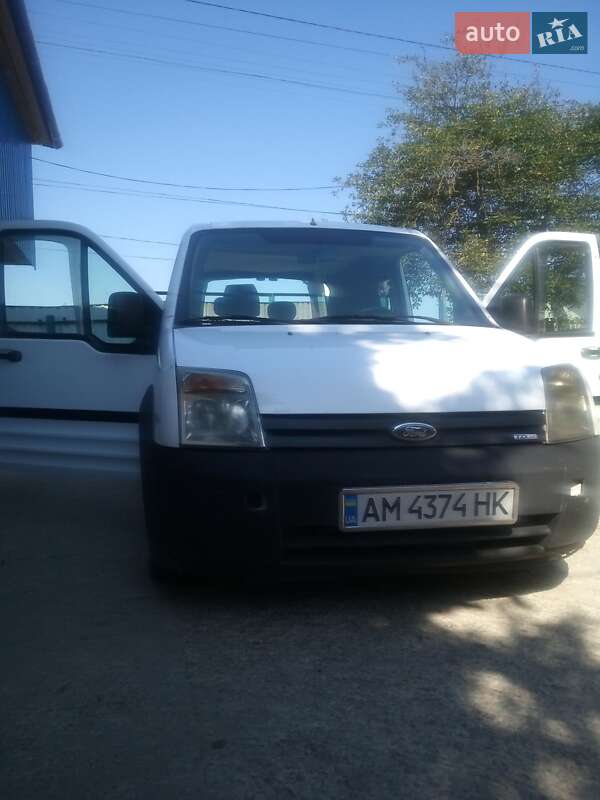 Ford Tourneo connect (2006)