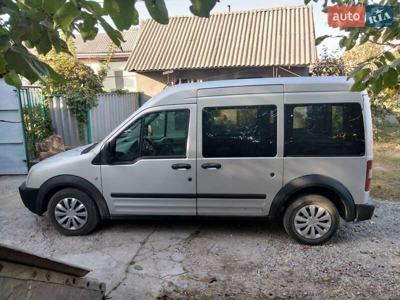Ford Tourneo connect (2003)