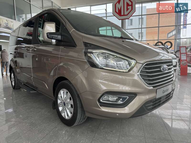 Ford Tourneo custom (2018)
