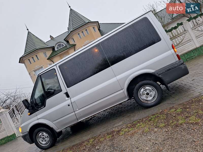 Ford Transit (2003)