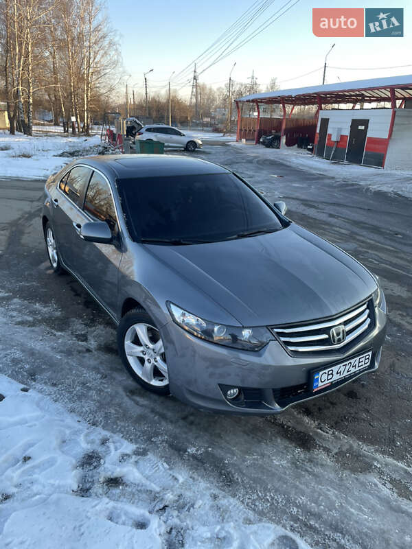 Honda Accord (2010)