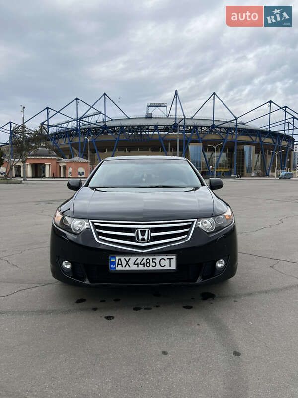 Honda Accord (2009)