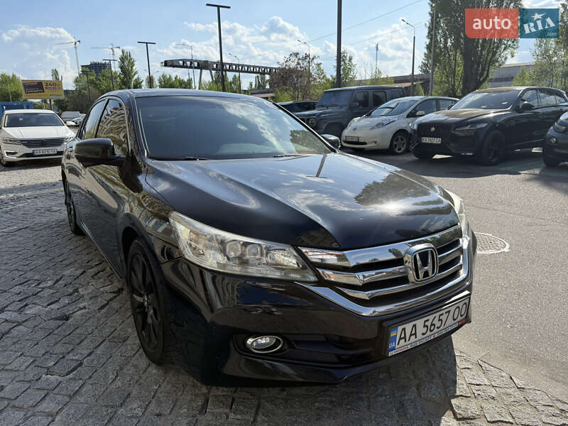 Honda Accord (2014)