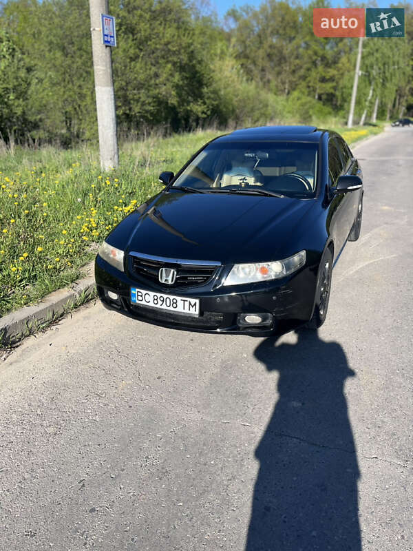 Honda Accord (2005)