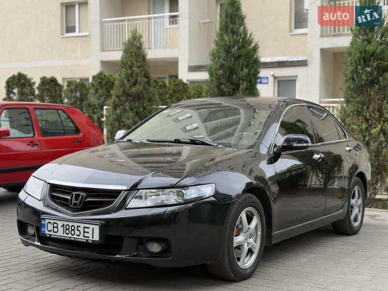 Honda Accord (2004)