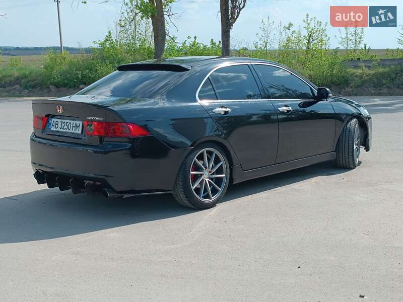 Honda Accord (2003)