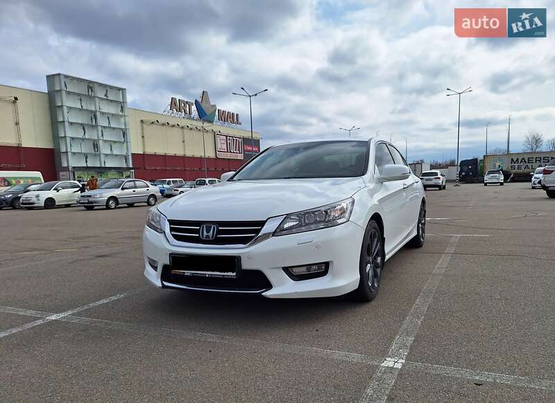 Honda Accord (2013)
