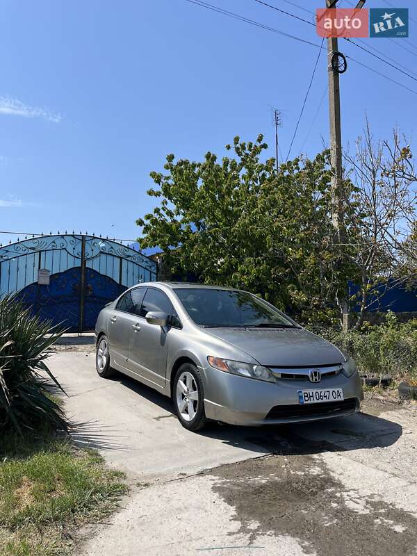 Honda Civic (2006)