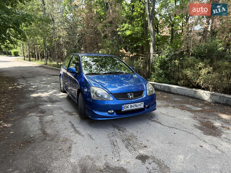 Honda Civic (2004)