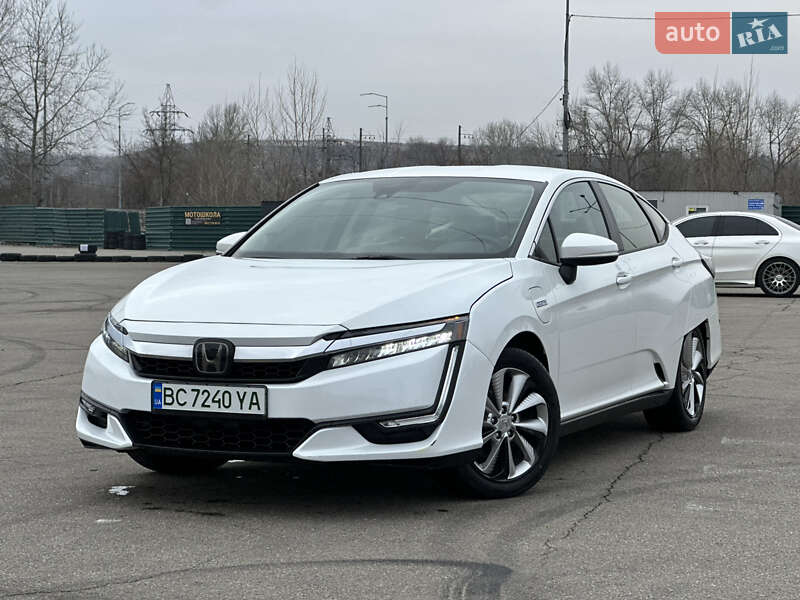 Honda Clarity (2017)